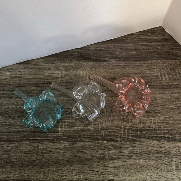 Hand Blown Glass  Flowers - Picture 2 of 10